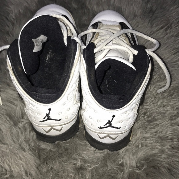 Vintage Women’s Air Jordan Nike high top sneakers - Picture 3 of 8